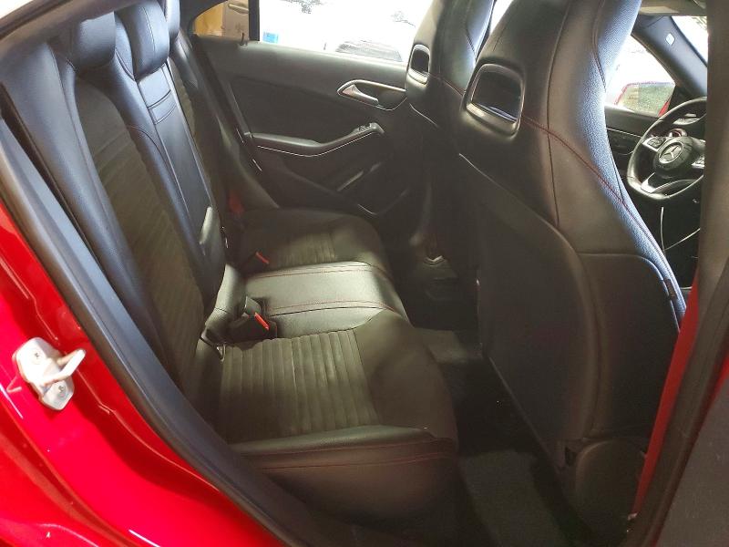 2015 Mercedes-Benz CLA 250 Sport photo 8