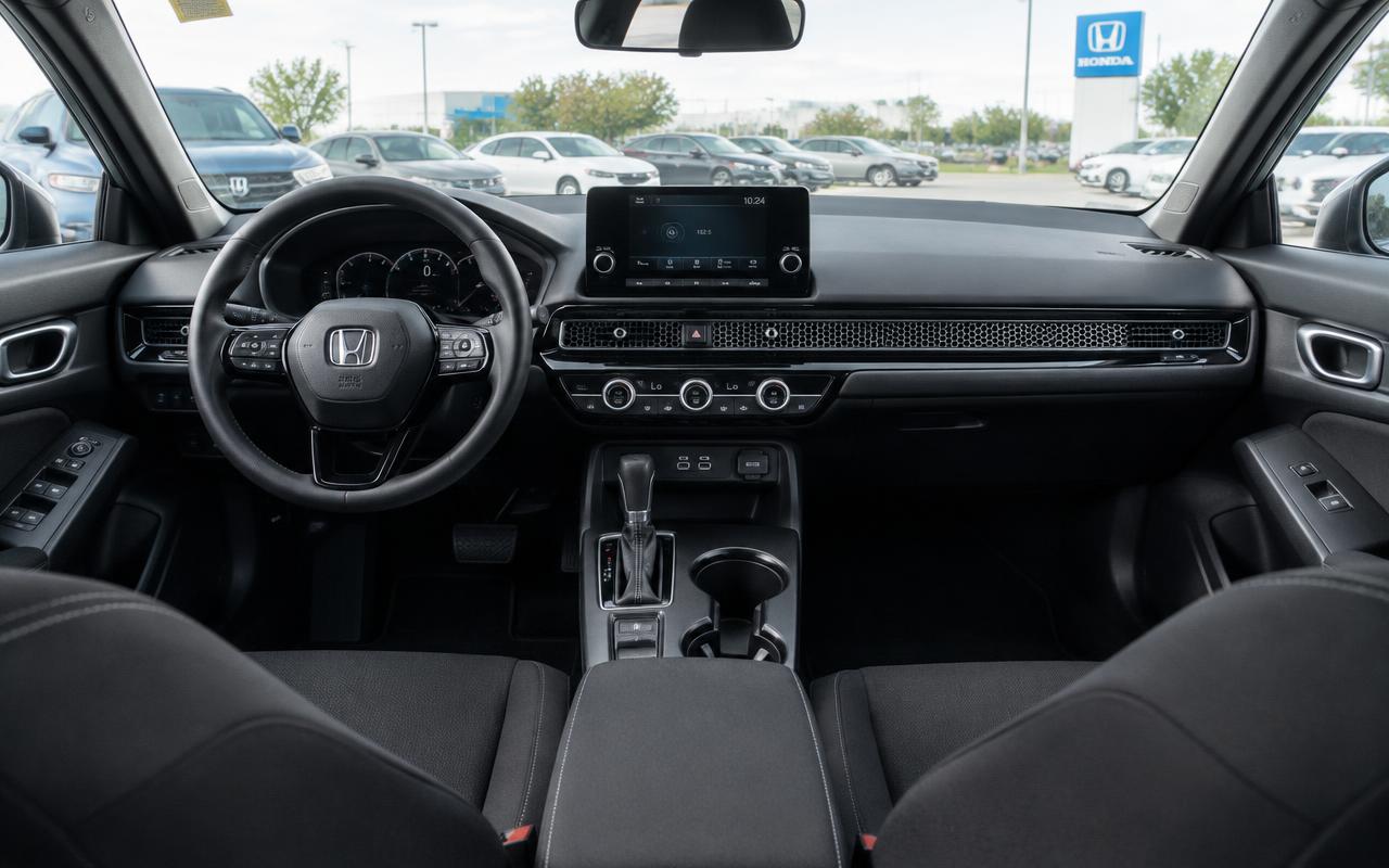 2022 Honda Civic interior